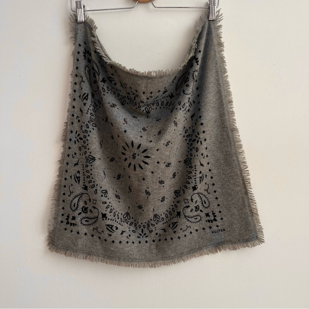 Kujten Hachi 100% Cashmere Bandana Scarf in Marl Khaki